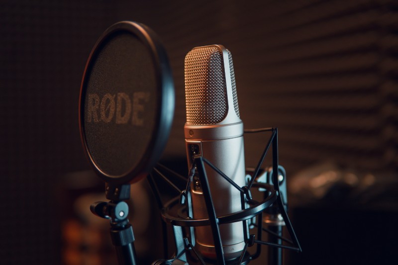 rode microphone and condenser