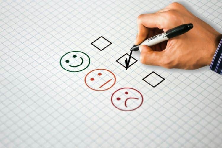 Feedback form showing emoticons and checkbox