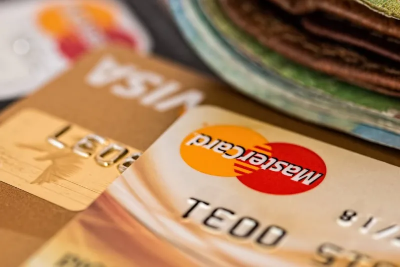 Visa and MasterCard credit cards